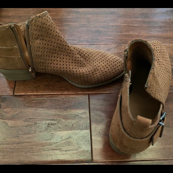 target ankle boots - Picture 3 of 3